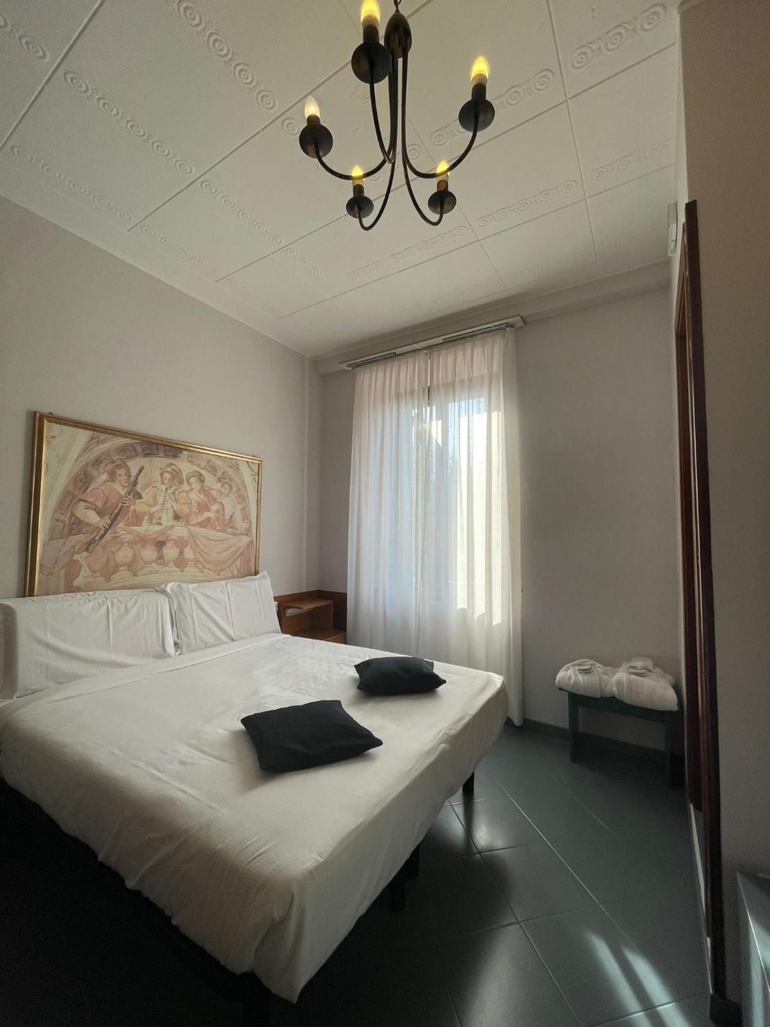 Hotel La Bussola Cittiglio Екстериор снимка