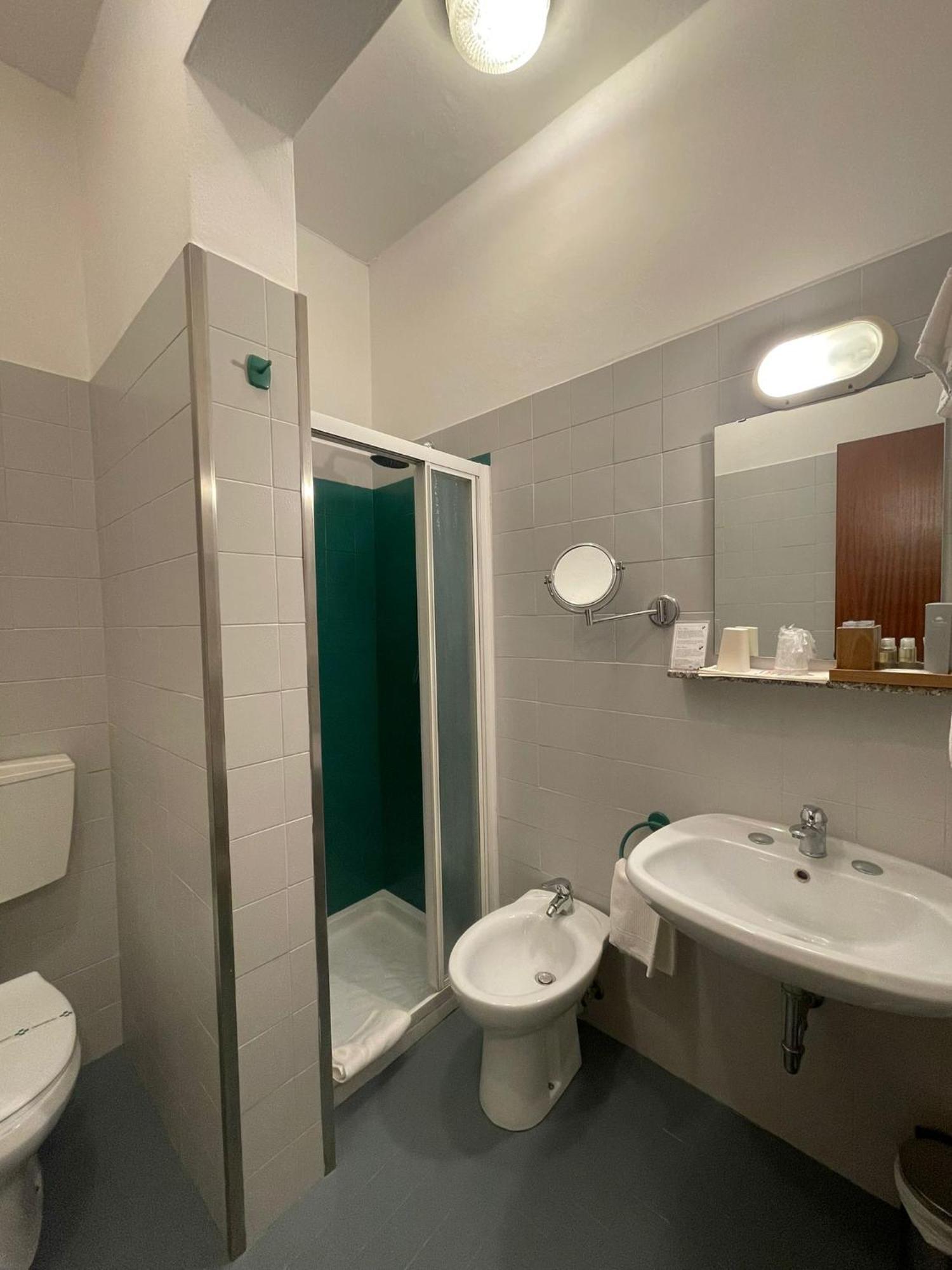Hotel La Bussola Cittiglio Екстериор снимка