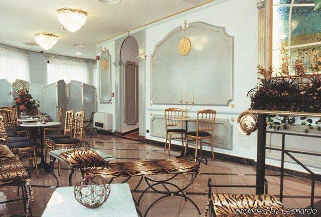 Hotel La Bussola Cittiglio Екстериор снимка